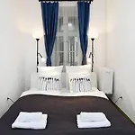 Very Central Apartment Close To Basilica